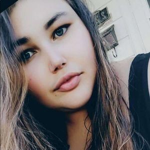 Meet your Posher, Ariya